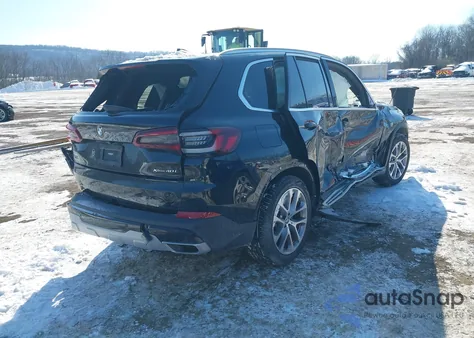 2022 BMW X5 xDrive40I z USA, uszkodzony, nr VIN 5UXCR6C03N9L34039